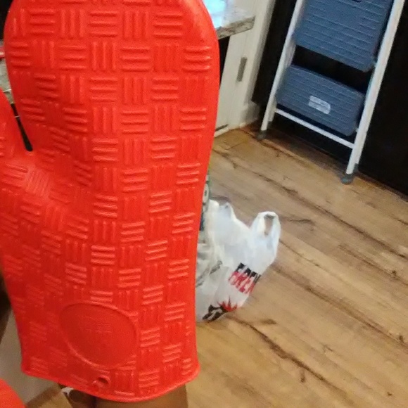 🆕WOT: Silicone Oven Glove - Picture 3 of 4